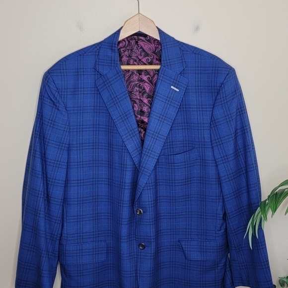 Executive Collection by Tom James | Blue Plaid Two Button Blazer - Picture 6 of 8